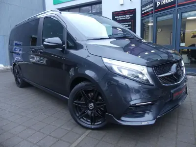 Usata Mercedes V300 AMG 239 CV (175 kW) 2021 Grigio Monovolume