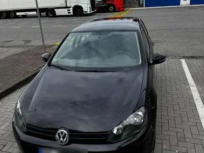 Gebraucht VW Golf VI Trendline 105 PS (77 kW) 2010 Blau Kleinwagen