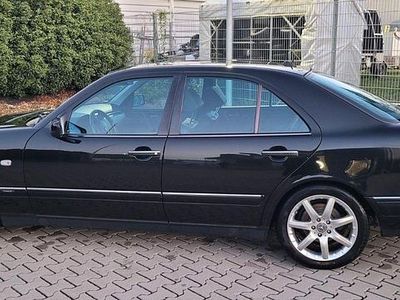 Mercedes E430