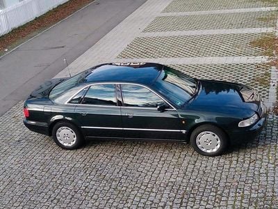 Second-hand Audi A8 193 CP (141 kW) 1997 Verde Berlinǎ