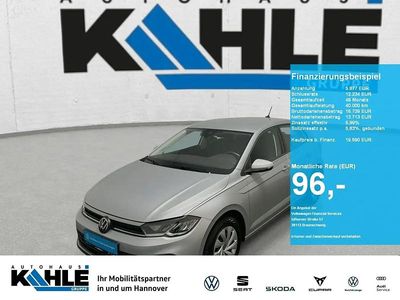 Reflexsilber metallic Gebraucht 2024 VW Polo Life Kleinwagen | 19.589 € (Fairer Preis)