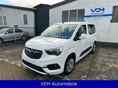 Gebraucht Opel Combo Life Edition 102 PS (75 kW) 2020 Weiß Van / Kleinbus