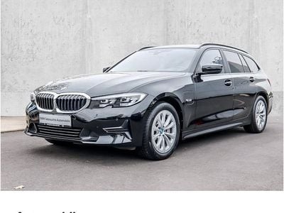 Second-hand BMW 330e Advantage 292 CP (214 kW) 2022 Negru Break