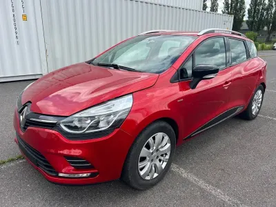 Gebraucht Renault Clio LIMITED 90 PS (66 kW) 2019 Rot Limousine