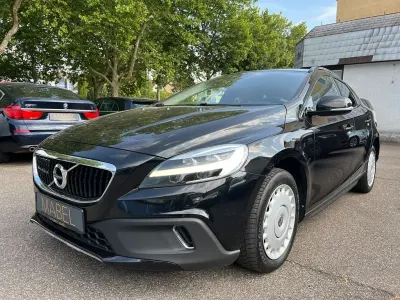 Gebraucht Volvo V40 Summum 190 PS (139 kW) 2016 Schwarz SUV
