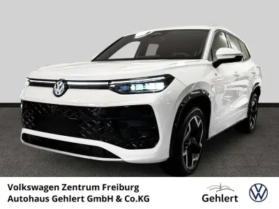 Neu VW Tayron R-line 150 PS (110 kW) 2026 Pure white SUV