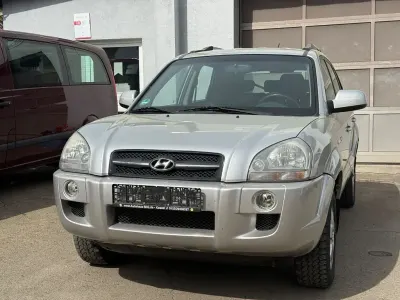 Gebraucht Hyundai Tucson GLS 141 PS (103 kW) 2007 Silber SUV