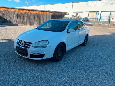 Gebraucht VW Jetta 105 PS (77 kW) 2006 Weiß Limousine