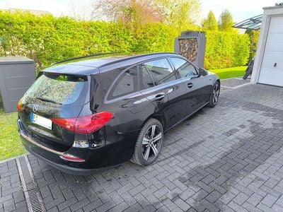 Usata Mercedes C220 200 CV (147 kW) 2024 Nero Station wagon