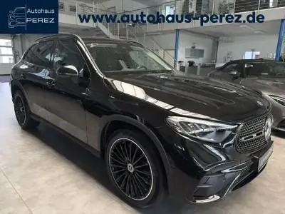 Gebraucht Mercedes GLC300 AMG 258 PS (189 kW) 2025 Schwarz SUV