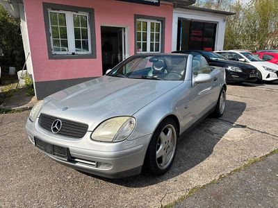 Gebraucht Mercedes SLK230 193 PS (141 kW) 1997 Silber Cabrio