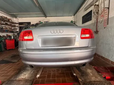 Gebraucht Audi A8 335 PS (246 kW) 2005 Grau Limousine