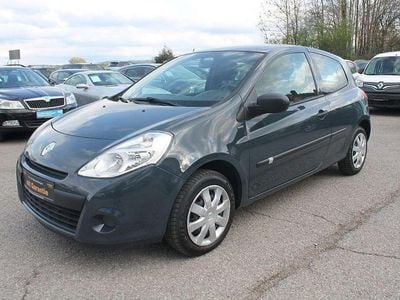 Second-hand Renault Clio IV 75 CP (55 kW) 2012 Albastru Hatchback