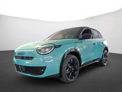 Neu Fiat 600E Sport 114 kW (156 PS) 2026 Mare grün / schwarz SUV