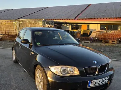 Gebraucht BMW 118 122 PS (89 kW) 2005 Schwarz Kleinwagen