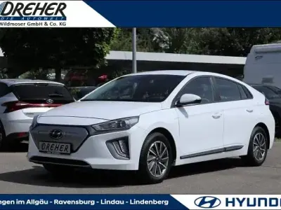 Gebraucht Hyundai Ioniq Trend 100 kW (136 PS) 2022 Polar white Kleinwagen