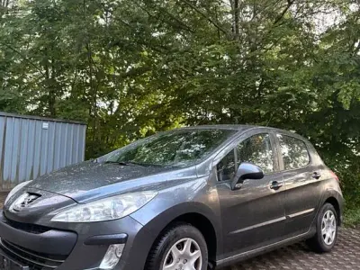Gebraucht Peugeot 308 Premium 120 PS (88 kW) 2010 Grau Limousine