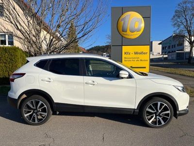 Second-hand Nissan Qashqai Tekna 160 CP (117 kW) 2015 Alb SUV