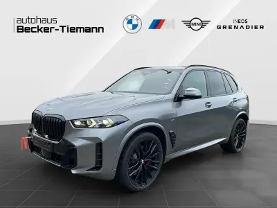 Neu BMW X5 Exclusive 352 PS (258 kW) 2026 Grau SUV
