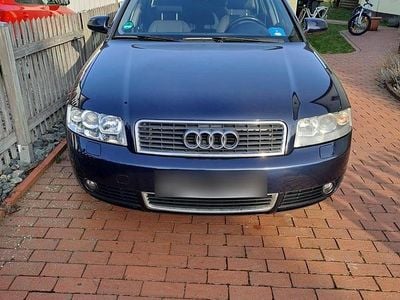 Gebraucht Audi A4 130 PS (95 kW) 2004 Blau Kombi