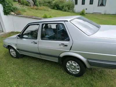Gebraucht VW Jetta 53 PS (38 kW) 1988 Grau Limousine