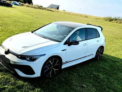 Gebraucht VW Golf VIII R 320 PS (235 kW) 2021 Weiß Limousine