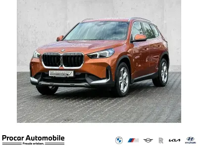 Gebraucht BMW X1 Sport Line 150 PS (110 kW) 2023 Orange SUV