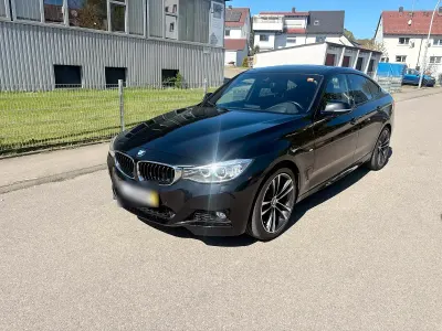 Second-hand BMW 320 184 CP (135 kW) 2013 Negru Berlinǎ