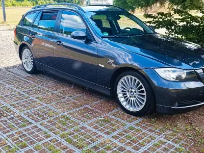 Gebraucht BMW 320 Performance 150 PS (110 kW) 2007 Grau Kombi