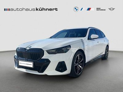 Neu BMW 530e M Sport 299 PS (219 kW) 2026 Weiß Kombi
