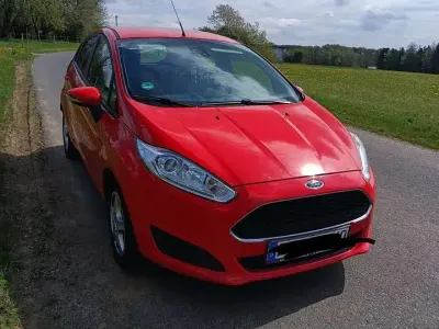 Gebraucht Ford Fiesta Trend 95 PS (69 kW) 2017 Rot Kleinwagen
