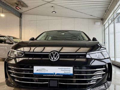 Grenadillschwarz Gebraucht 2024 VW Passat Elegance Kombi | 29.970 €