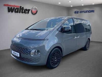Gebraucht Hyundai Staria Prime 177 PS (130 kW) 2024 Grau Van / Kleinbus