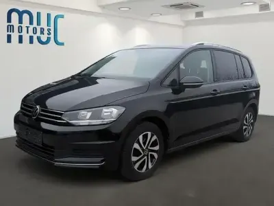 Gebraucht VW Touran 150 PS (110 kW) 2021 Deep black perleffekt Van / Kleinbus