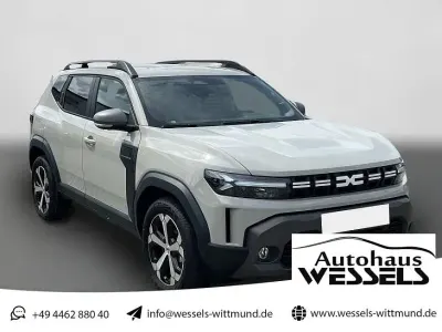 Neu Dacia Duster Journey 131 PS (96 kW) 2025 Beige SUV