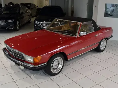Używany Mercedes SL280 185 KM (136 kW) 1981 Czerwony Kabriolet