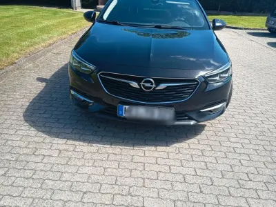 Gebraucht Opel Insignia 170 PS (125 kW) 2017 Schwarz Kombi