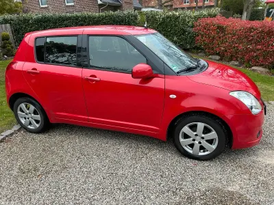 Gebraucht Suzuki Swift 92 PS (67 kW) 2007 Rot Kleinwagen