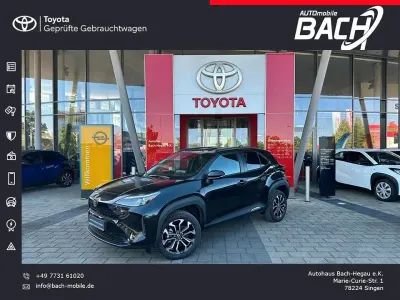 Gebraucht Toyota Yaris Cross 131 PS (96 kW) 2025 Schwarz SUV