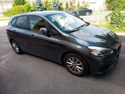 Gebraucht BMW 218 Active Tourer Advantage 136 PS (100 kW) 2016 Grau Van / Kleinbus