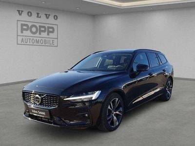 Gebraucht Volvo V60 Plus 197 PS (144 kW) 2025 Onyx black / metallic Kombi