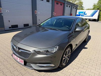 Usata Opel Insignia Business Edition 136 CV (100 kW) 2017 Grigio Berlina