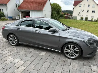 Gebraucht Mercedes CLA180 Urban 122 PS (89 kW) 2014 Grau Coupé