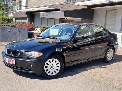 Second-hand BMW 316 Sport Line 116 CP (85 kW) 2005 Negru Berlinǎ