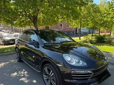 Gebraucht Porsche Cayenne 245 PS (180 kW) 2012 Schwarz SUV