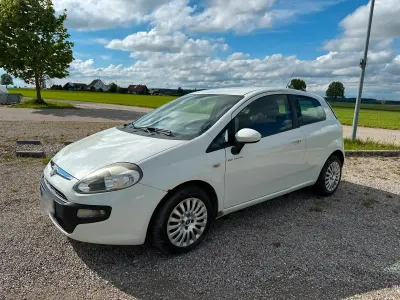 Gebraucht Fiat Punto Evo 2011 Weiß Kleinwagen