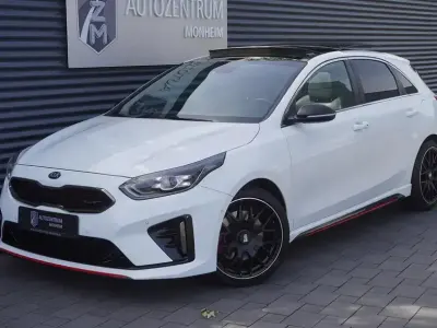 Gebraucht Kia Ceed GT GT 204 PS (150 kW) 2019 Sonderlackierung deluxeweiß metallic Limousine
