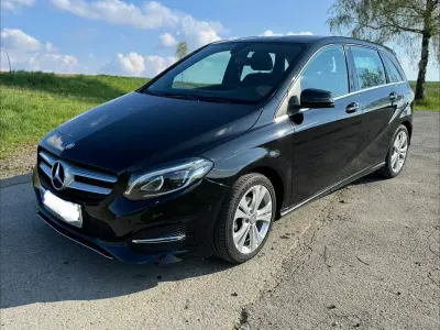 Gebraucht Mercedes B180 Urban 109 PS (80 kW) 2016 Schwarz Kleinwagen