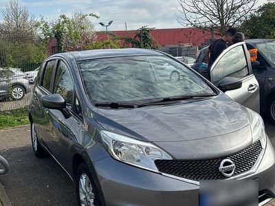 Begagnad Nissan Note 90 HK (66 kW) 2016 Grå Halvkombi
