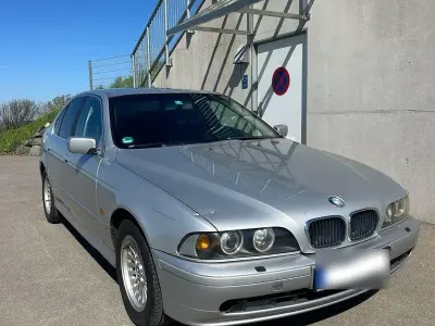 Gebraucht BMW 530 231 PS (169 kW) 2001 Silber Limousine